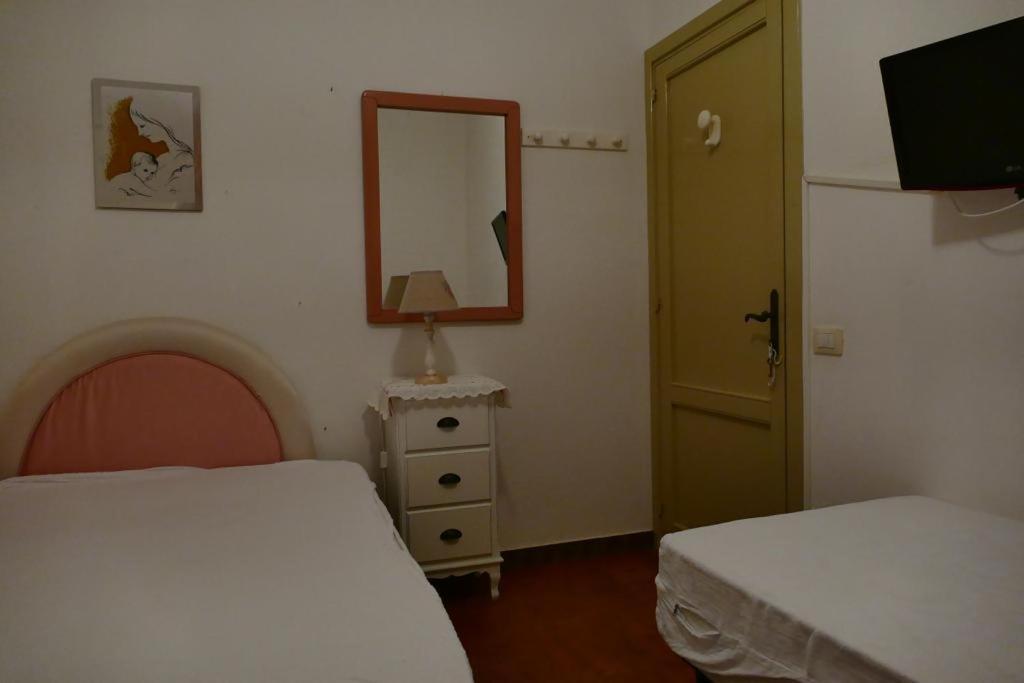 אלגהרו Pm 5 Via Sicilia Guest House מראה חיצוני תמונה