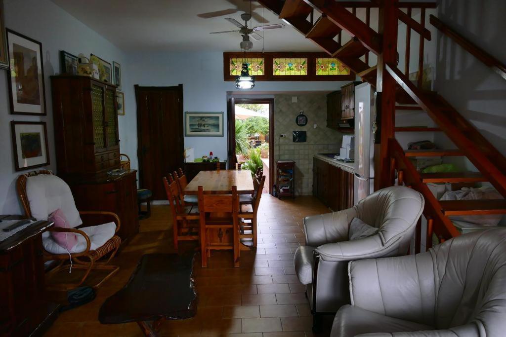 אלגהרו Pm 5 Via Sicilia Guest House מראה חיצוני תמונה